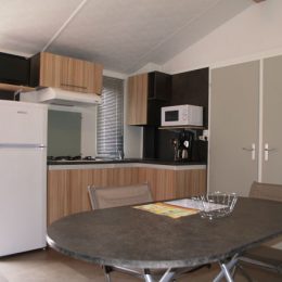 location mobilhome au camping 4 étoiles à Argeles sur mer : cuisine