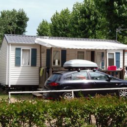 6-person mobile home rental