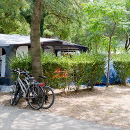 Stellplatz auf dem Campingplatz in den Argelès-sur-Mer
